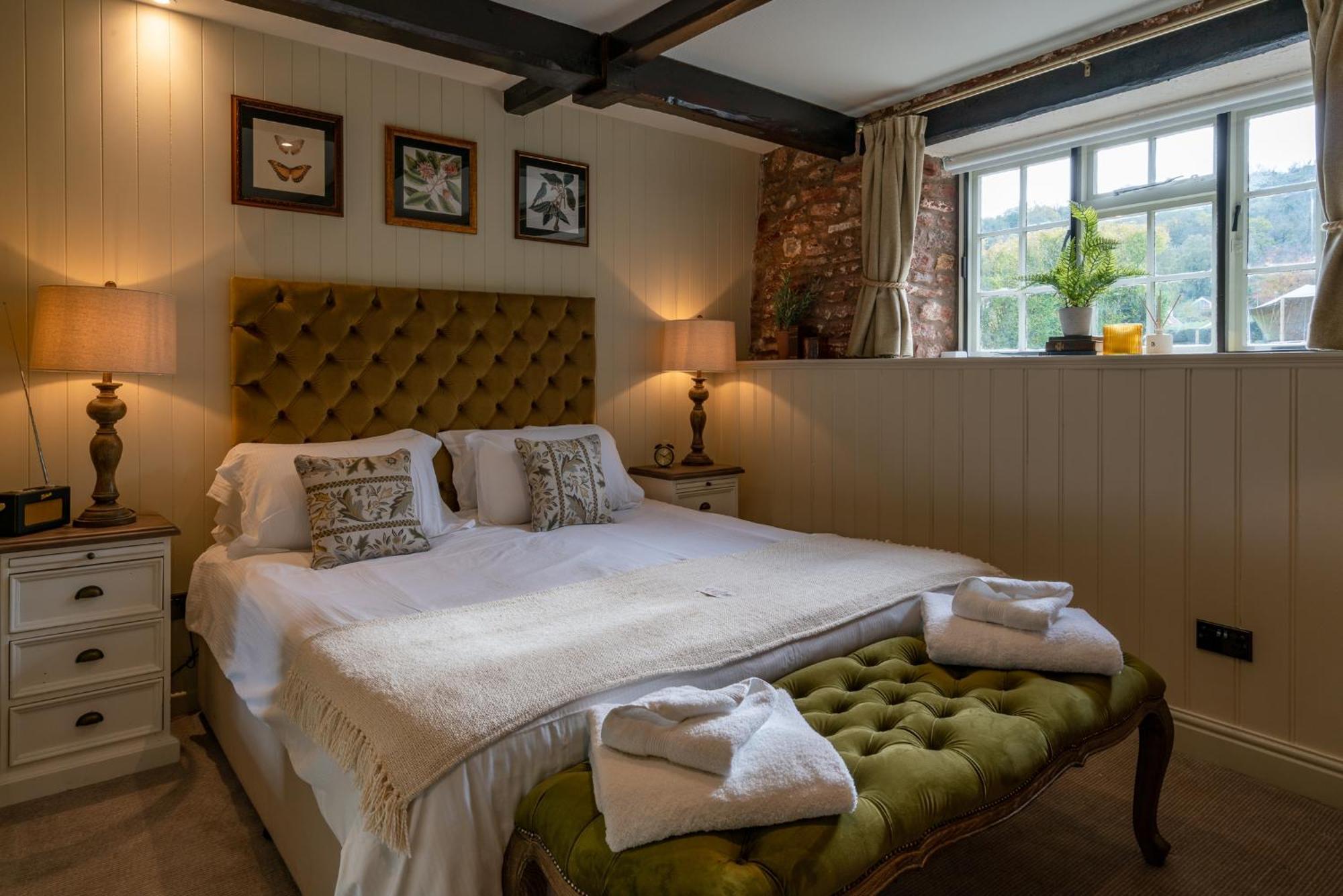 The Ring 'O' Bells Hotel Compton Martin Eksteriør billede
