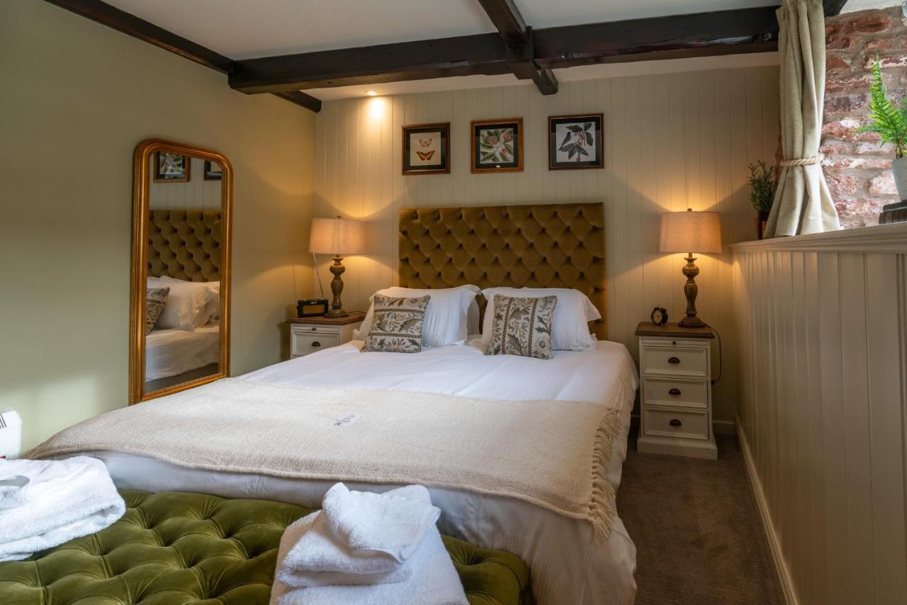 The Ring 'O' Bells Hotel Compton Martin Eksteriør billede