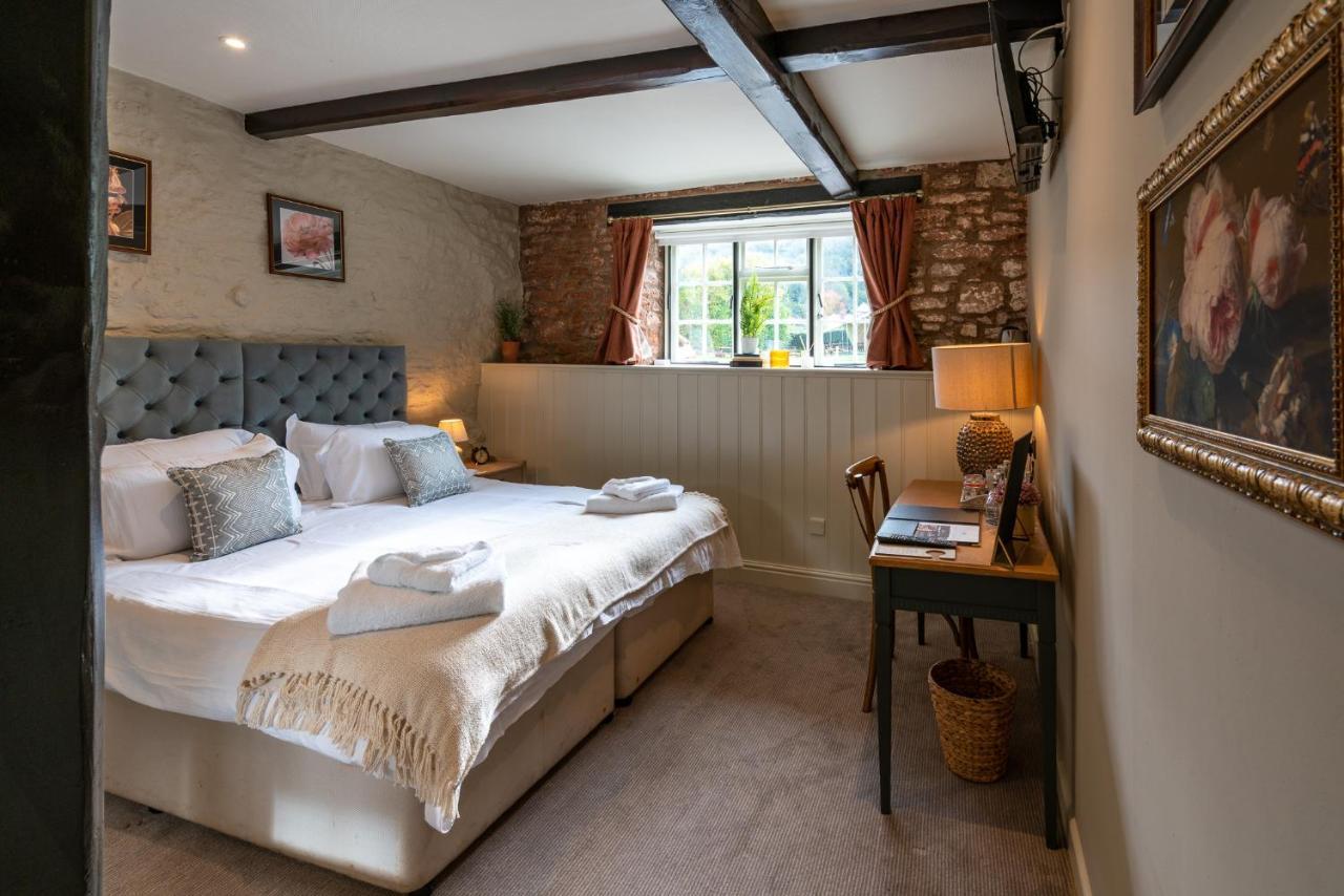 The Ring 'O' Bells Hotel Compton Martin Eksteriør billede